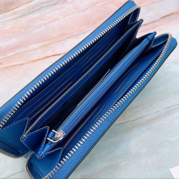 Kate Spade large Wallet - Picture 12 of 15